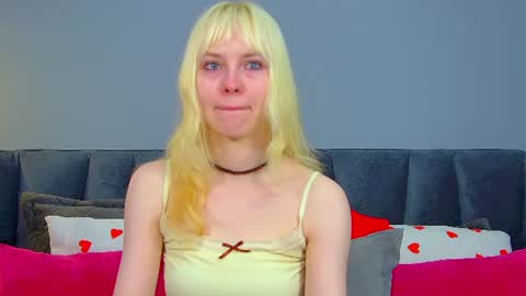 Snapshot of hannahhollis chatting on July 2026 06:28:01 AM Hannah online show from July 2026 06:28:01 AM