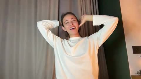 hannahinto online show from January 2026 03:16:02 PM