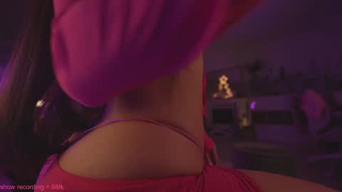 Hannah James online show from December 2024 07:15:02 PM