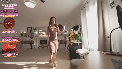 Hannah James online show from October 2025 04:13:02 PM