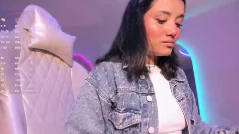 hannahmonttgomery  Help me reach 100 Hands up online show from February 2026 04:15:02 PM