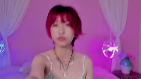 Hannah online show from March 2025 12:01:02 PM