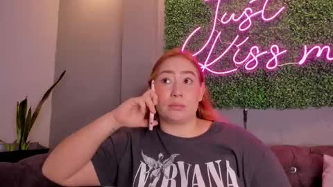 hannamartinn_ online show from October 2025 03:53:01 PM