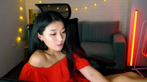 hannarosie online show from September 2025 07:25:01 PM