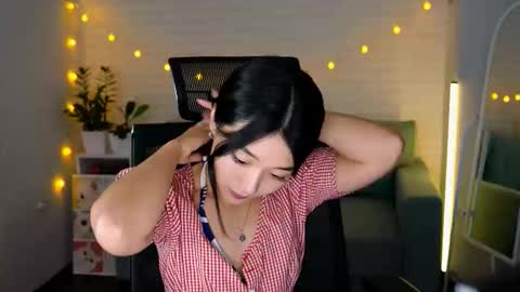 hannarosie online show from September 2025 05:27:02 PM