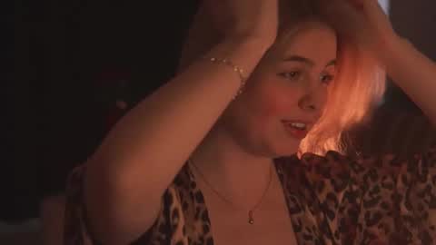 Hanna online show from March 2025 05:42:02 AM