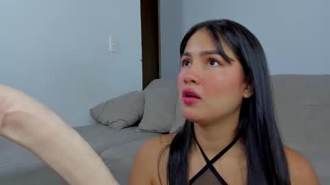 Hanna online show from October 2025 01:44:01 PM