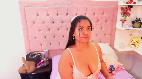 Snapshot of hannnasmith chatting on February 2026 03:44:02 AM Hanna online show from February 2026 03:44:02 AM