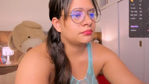 taylor live   online show from February 2025 01:43:01 AM