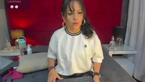 HANNY online show from January 2025 11:23:02 AM