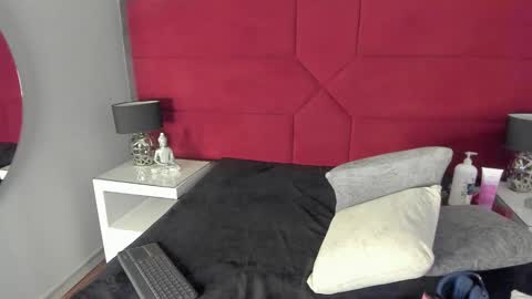 HANNY online show from March 2025 11:55:02 AM