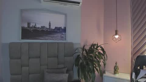 HANNY online show from September 2025 12:04:02 PM