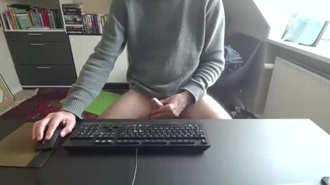 Snapshot of hanse_1 chatting on March 2026 10:48:02 AM Hanse online show from March 2026 10:48:02 AM