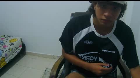 Snapshot of hansel_take chatting on June 2026 08:14:02 PM hansel_take online show from June 2026 08:14:02 PM