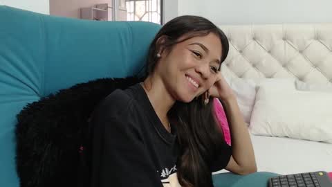 Anto online show from February 2025 06:04:02 PM