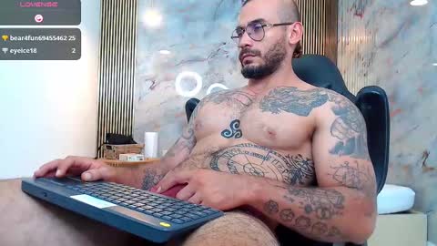 hanz_col online show from December 2024 01:48:01 AM