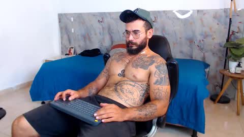 hanz_col online show from December 2025 11:15:02 AM