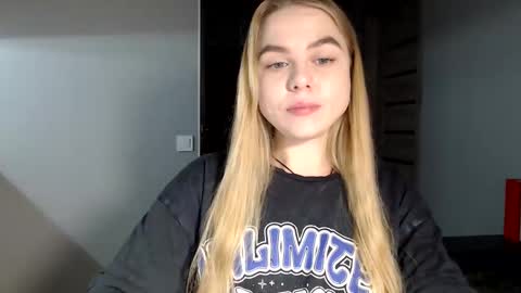 Snapshot of happy_fox_ chatting on December 2024 10:32:02 PM happy_fox_ online show from December 2024 10:32:02 PM