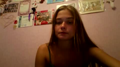 happyemily  online show from October 2025 06:23:01 PM