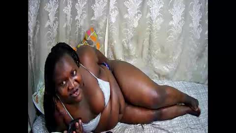 Snapshot of happysonia chatting on November 2025 09:41:02 AM happysonia online show from November 2025 09:41:02 AM