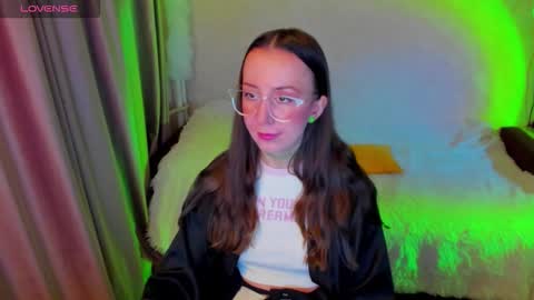 Stephanie online show from February 2026 08:24:02 PM