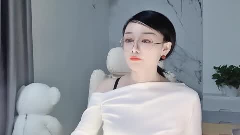 Daisy online show from March 2025 05:05:02 AM