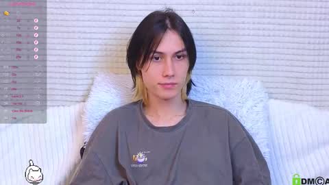 Mark online show from September 2025 01:22:02 AM