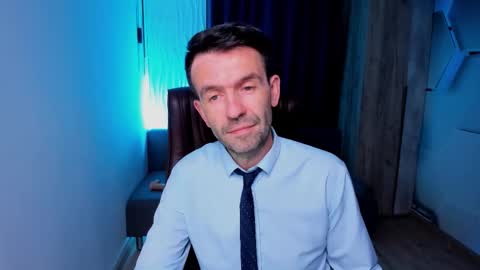 Steve online show from October 2025 03:44:02 PM