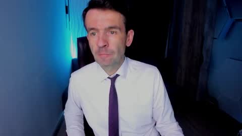 Steve online show from October 2025 01:57:02 PM