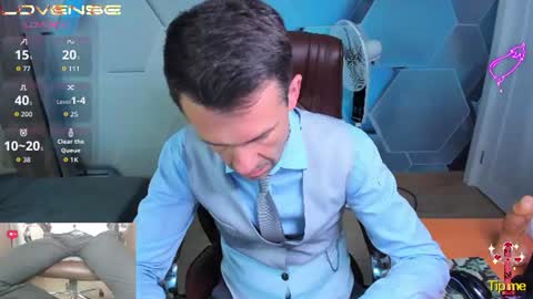 Snapshot of hard_and_juici chatting on July 2026 09:35:02 AM Steve online show from July 2026 09:35:02 AM
