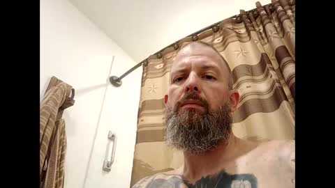 Snapshot of hard_insomnia chatting on January 2025 11:35:01 PM HornyHubby online show from January 2025 11:35:01 PM