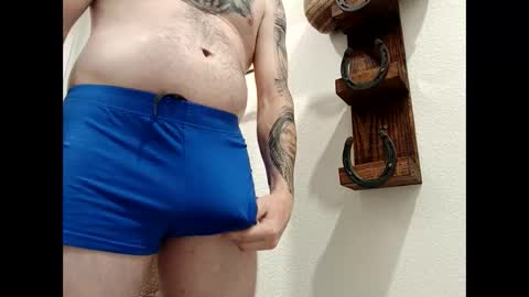 Snapshot of hard_insomnia chatting on March 2025 04:00:02 PM HornyHubby online show from March 2025 04:00:02 PM