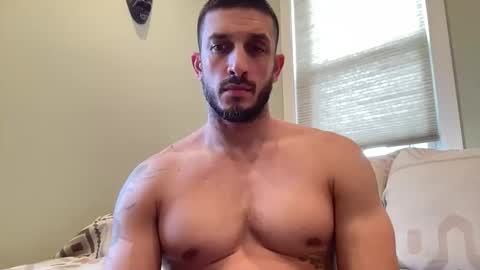 hard_runner_ online show from November 2025 04:07:02 PM