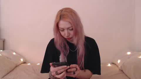 Emily online show from March 2026 09:40:02 PM