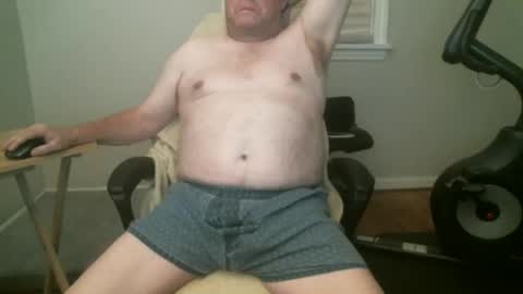 Mik online show from October 2025 05:08:02 AM