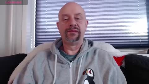 MrLazy online show from January 2025 12:41:02 PM