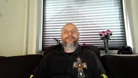 MrLazy online show from April 2026 11:38:02 AM