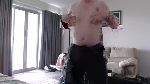 hardyes_indeed online show from October 2025 02:11:02 AM