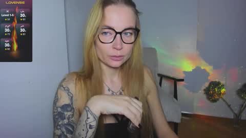 Tasya online show from November 2025 06:07:02 PM