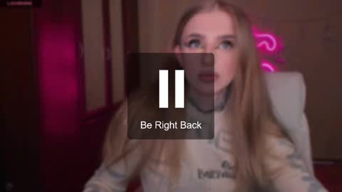 Julia online show from February 2025 05:24:02 AM