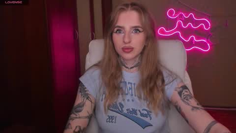 Julia online show from February 2025 05:04:02 AM