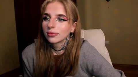 Julia online show from March 2026 05:08:02 AM