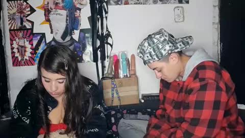    online show from December 2024 06:05:01 PM