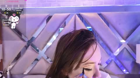 Harper online show from October 2025 08:39:02 PM