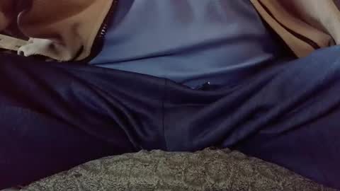 hartl1112 online show from October 2025 05:39:01 AM