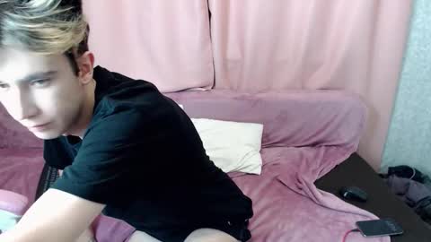 harvey_foster online show from October 2025 08:54:02 PM