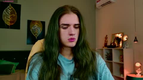 harvey_hair online show from November 2025 12:05:02 PM