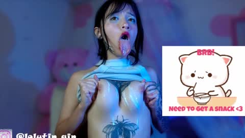 Im Emily and I could be the love of your life    online show from February 2025 09:28:01 PM