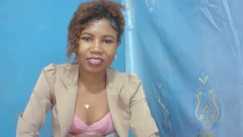 Snapshot of hasleyinah chatting on June 2026 07:28:02 PM hasleyinah online show from June 2026 07:28:02 PM