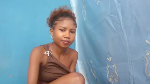 Snapshot of hasleyinah chatting on July 2026 07:23:02 AM hasleyinah online show from July 2026 07:23:02 AM